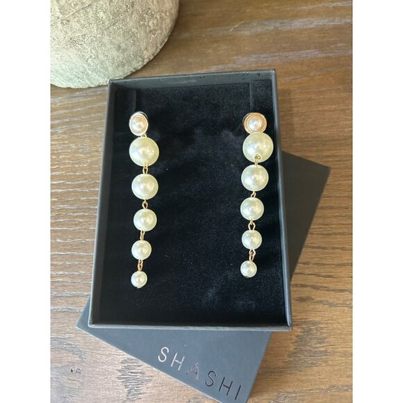 SHASHI Pearl Drop Earrings Gold & Pearl Womens Size OS - Picture 6 of 7